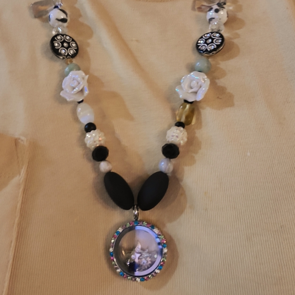 💎 Necklace